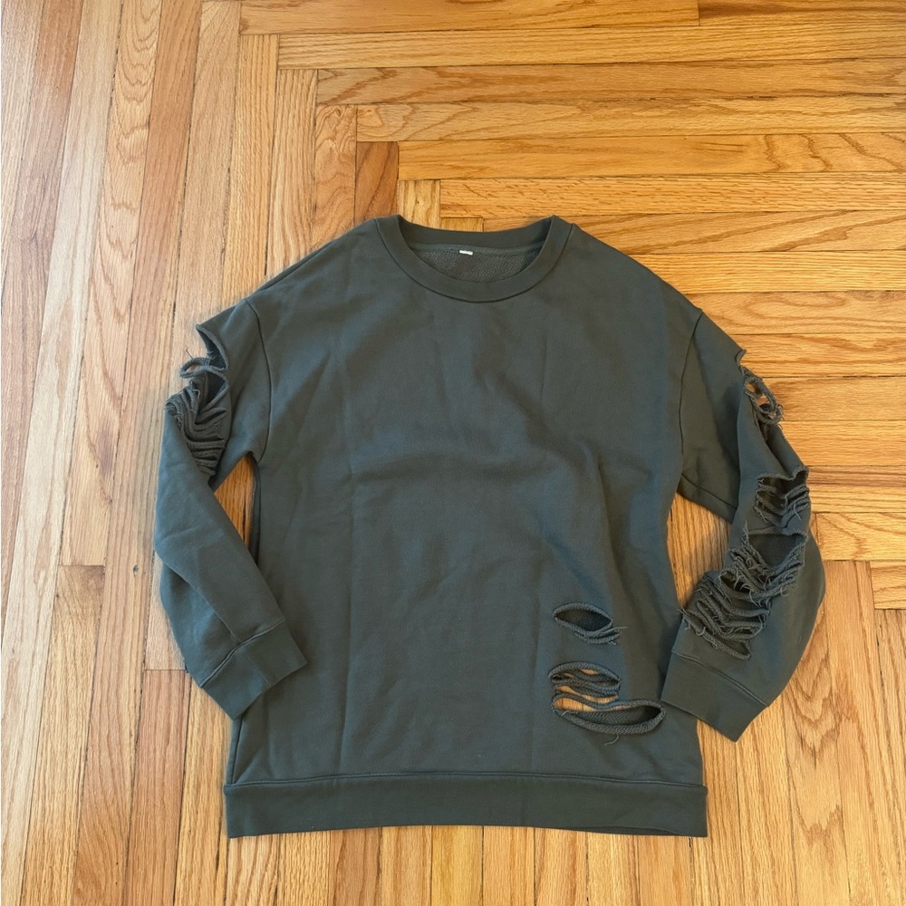 Women’s Alo Sweatshirt